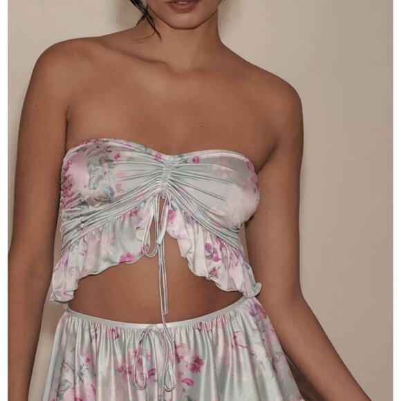 By Anthropologie Strapless Ruffled Bandeau Top Womens Small Satin Blue Pink - Picture 2 of 8